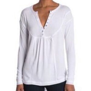 Sweet Romeo Women's Optic White Waffle Knit Thermal Top Henley Neck Size 1X NWT
